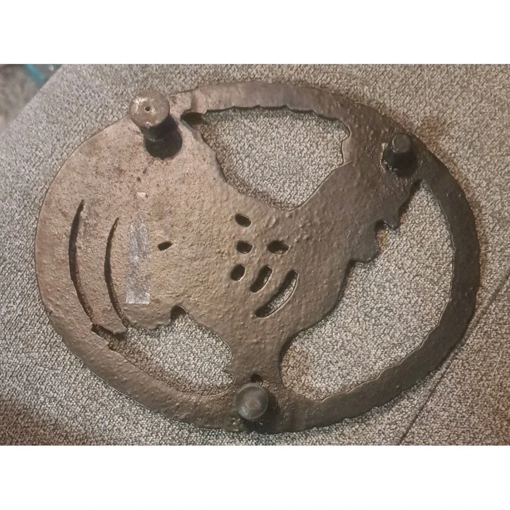 Black Metal Chicken Trivet  6